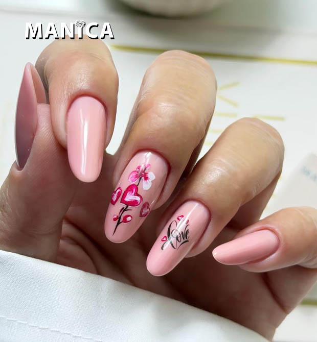 Bordowe paznokcie z serduszkiem